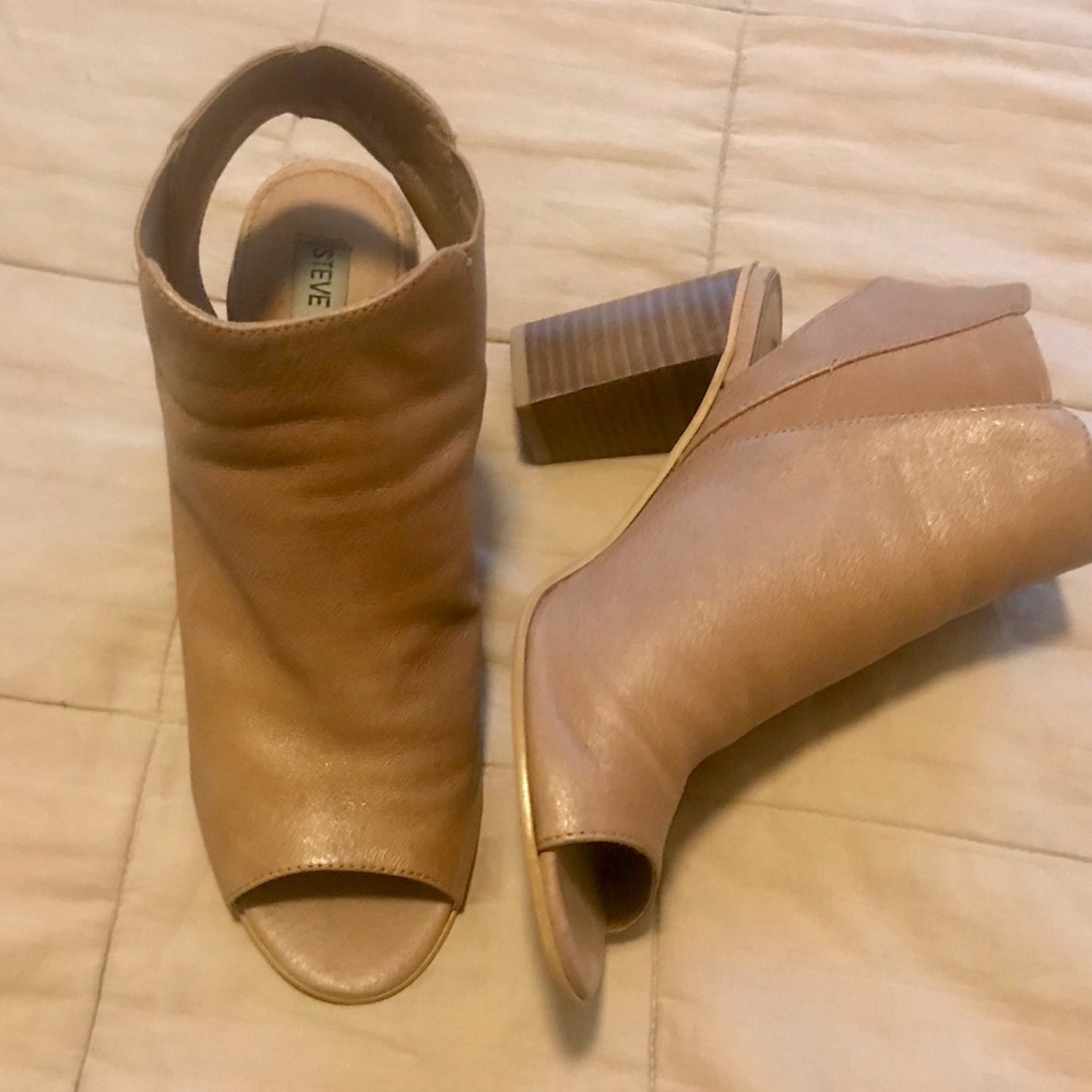 Steve Madden Nobell Booties Boots Tan Size 9M